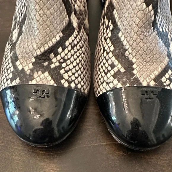 Tory Burch Snakeskin Pattern Women's Boots , leather with black patent toe - Picture 2 of 10